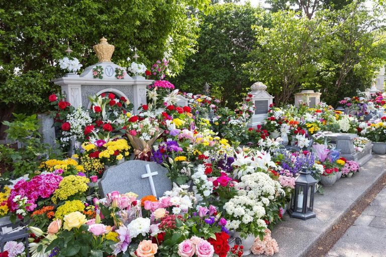 Livraison fleurs sur tombe avec Interflora : guide et conseils.jpg